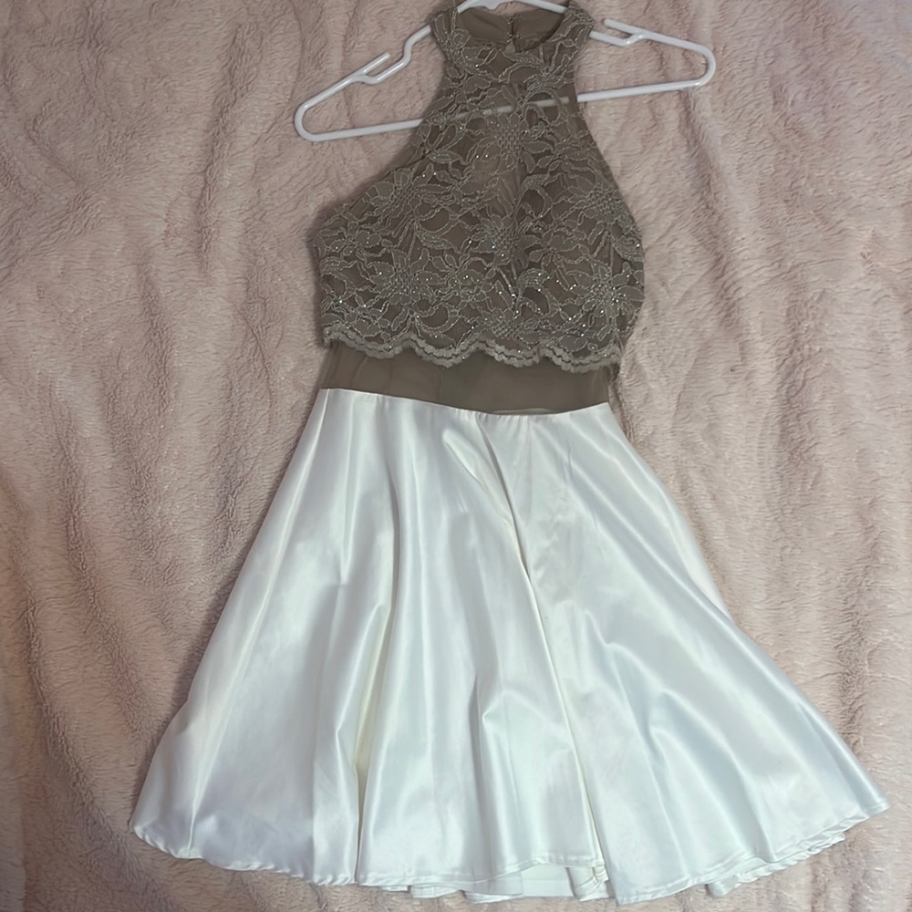 Size 3 dress from Windsor. Worn once